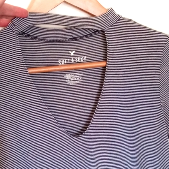 American Eagle Soft & Sexy Tee - Size XS - Picture 4 of 5